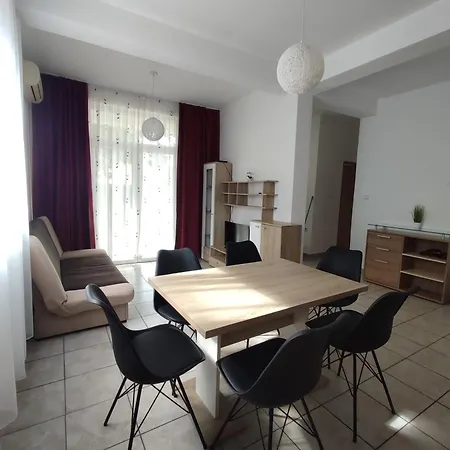 Ravkin Apartment *