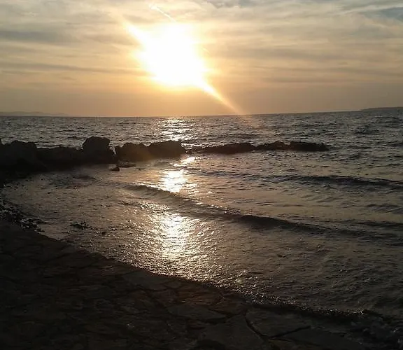 アパート Ravkin ザダル